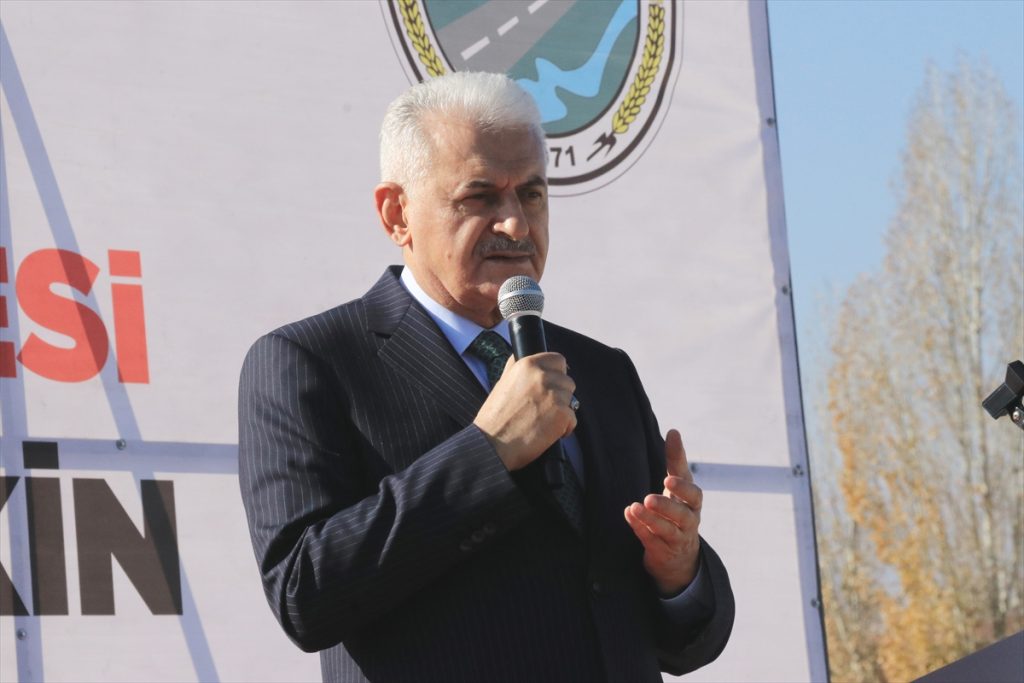 Binali Yıldırım Erzincan’da okul inşaatı temel atma töreninde konuştu: