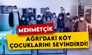 Mehmetçik Ağrı’daki köy çocuklarını sevindirdi!