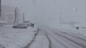 Bingöl’de kar nedeniyle 130 köy yolu ulaşıma kapandı