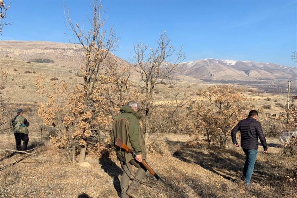Elazığ’da kaçak avcılık yaptıkları iddiasıyla 3 kişi yakalandı