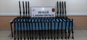 Van’da gümrük kaçağı 46 av tüfeği ele geçirildi