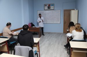 Görevlendirme yapılan Van Büyükşehir Belediyesi, Kürtçe kursu açtı