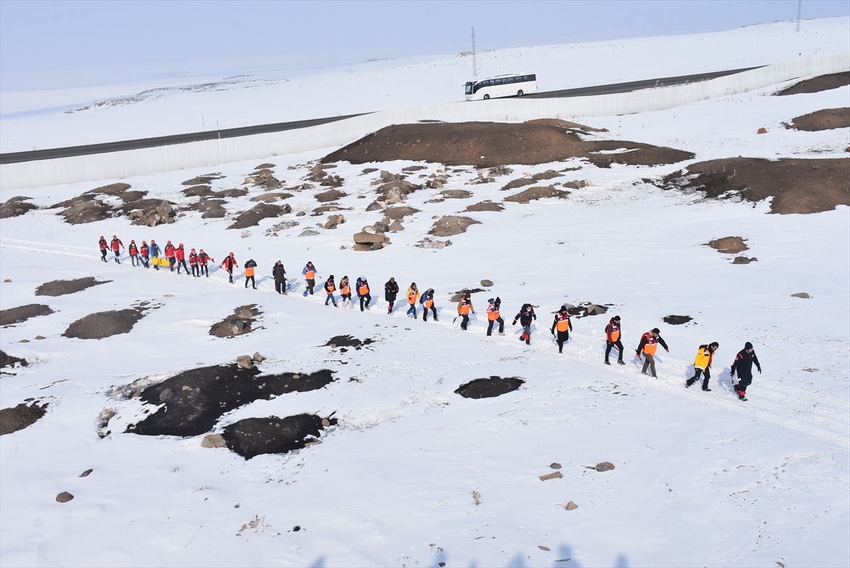Kars’ta AFAD ve UMKE ekipleri olası çığa ortak tatbikatlarla hazırlanıyor