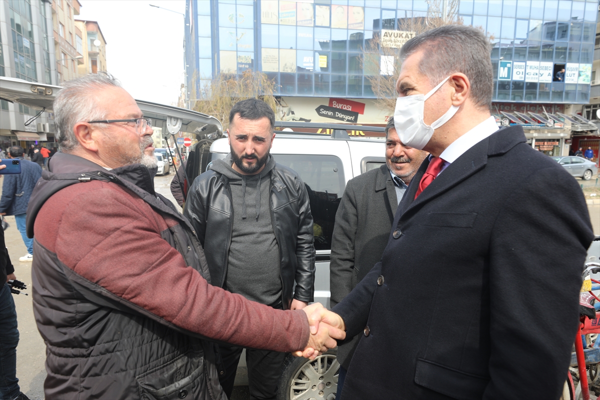 Türkiye Değişim Partisi Genel Başkanı Sarıgül, Iğdır’da esnafı ziyaret etti