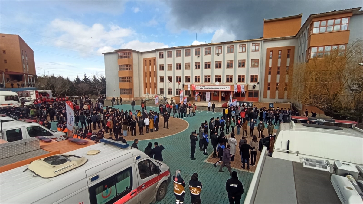 Van, Hakkari ve Muş’taki okullarda deprem tatbikatı yapıldı