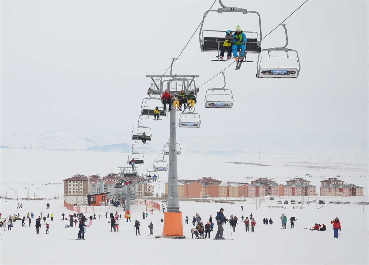 Cıbıltepe’deki turizmciler kayak sezonunu mutlu kapattı