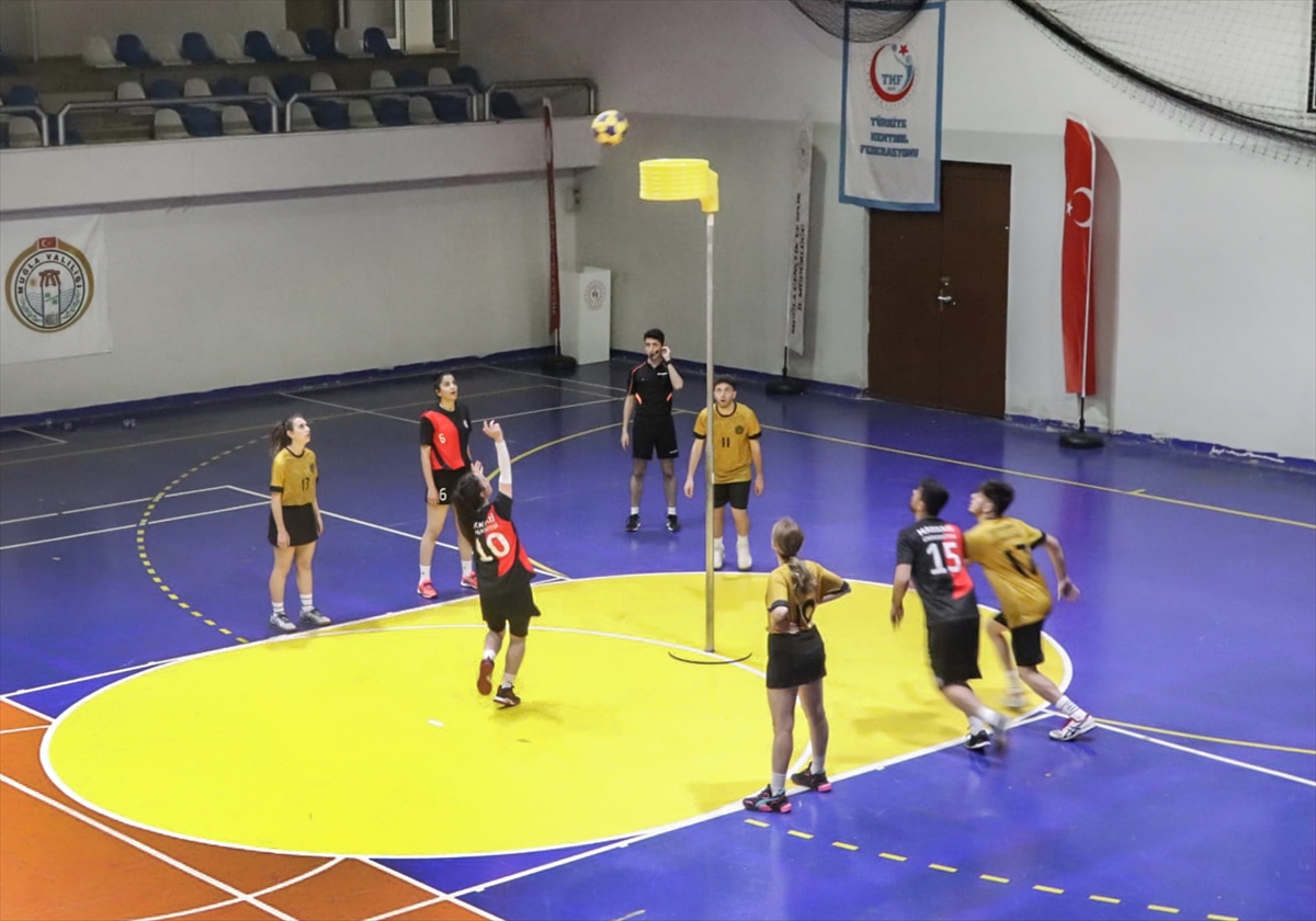 Hakkari Üniversitesi Korfbol Takımı ilk kez katıldığı turnuvada 3. oldu
