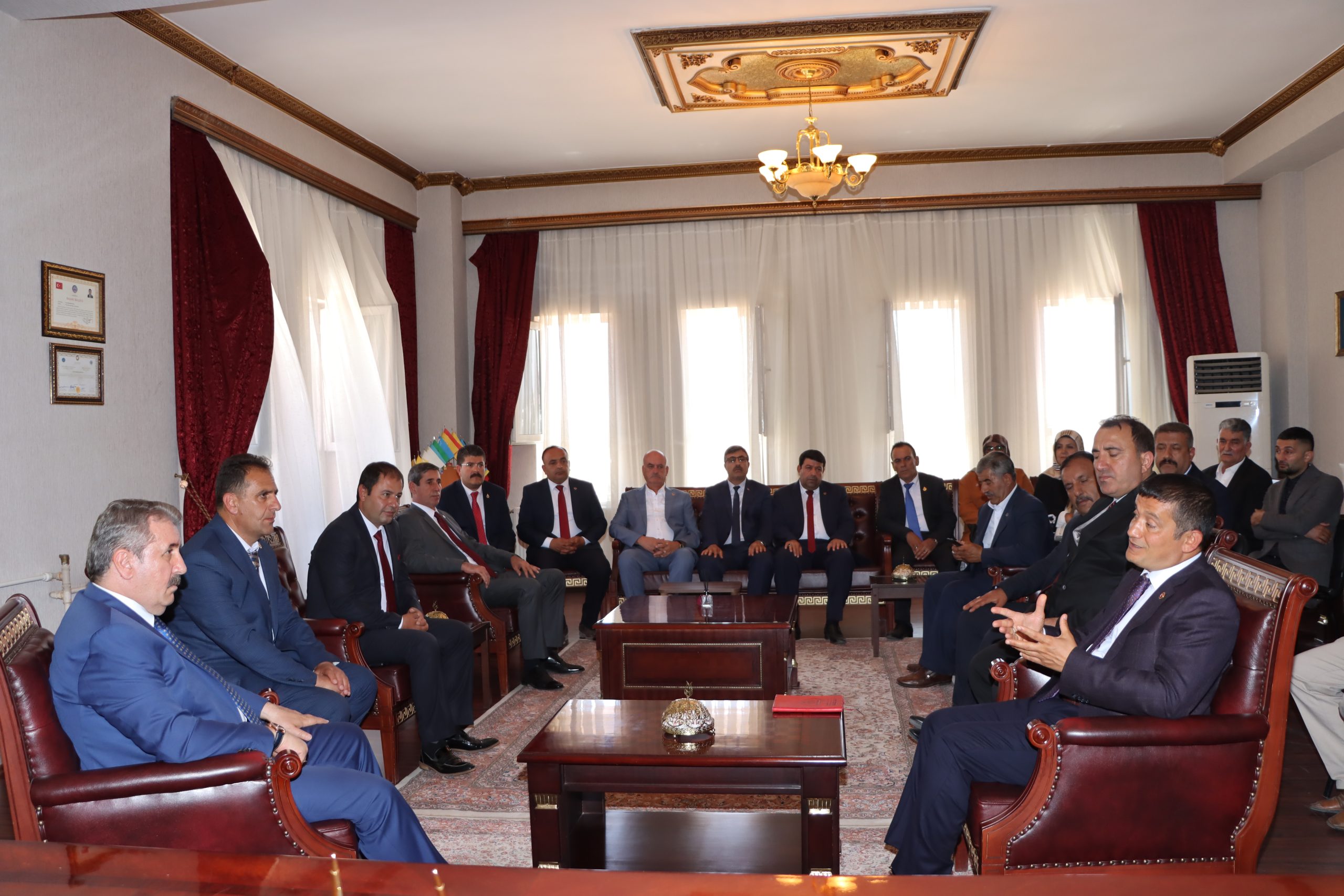 BBP Genel Başkanı Destici, Erciş’te partililerle buluştu: