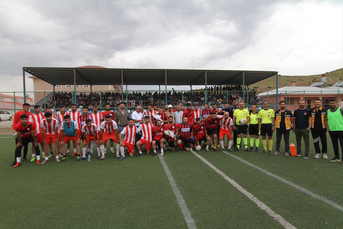 Özalp’ta düzenlenen futbol turnuvası sona erdi