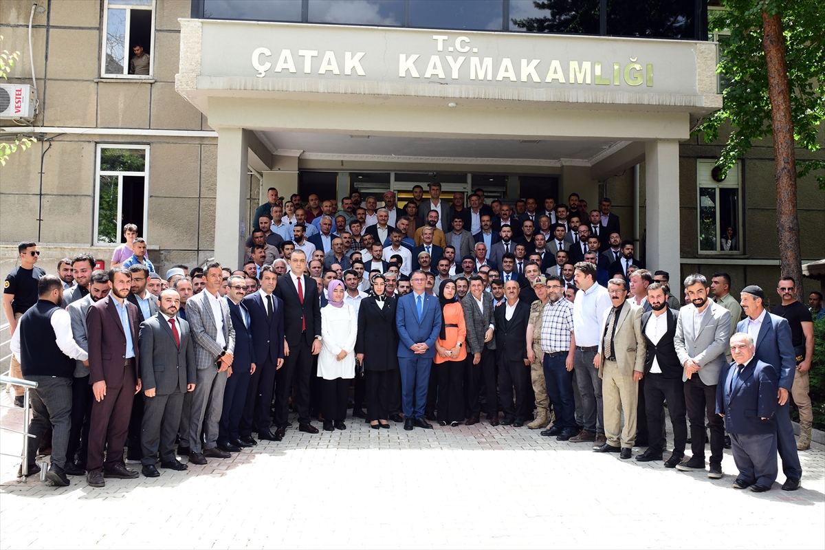 Van Valisi Balcı, Çatak ilçesinde ziyaretlerde bulundu