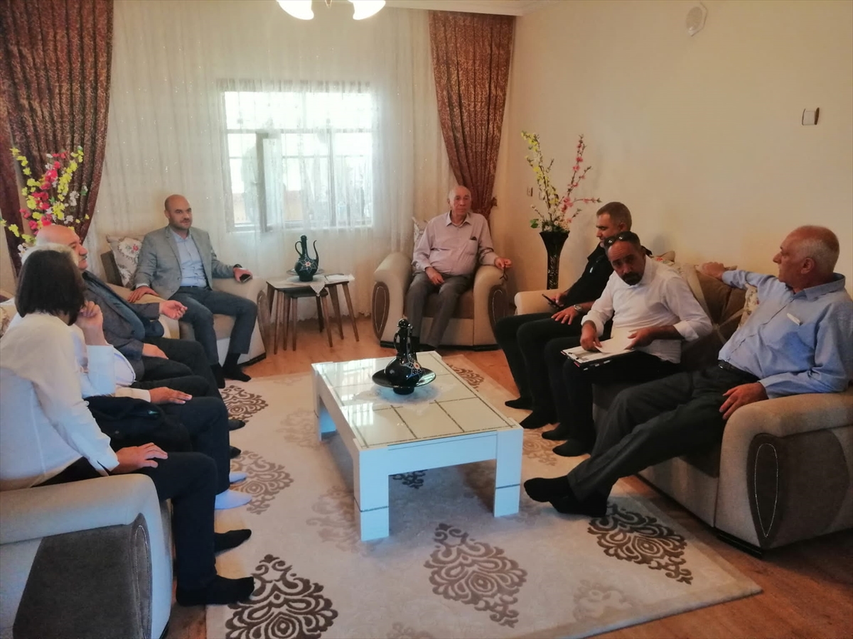 AK Parti Van teşkilatı ilçe ve mahallelerde ziyaretlerde bulundu