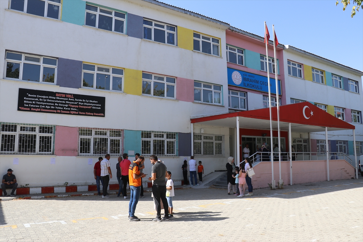 Kars, Ağrı ve Tunceli’deki okullarda uyum eğitimi başladı