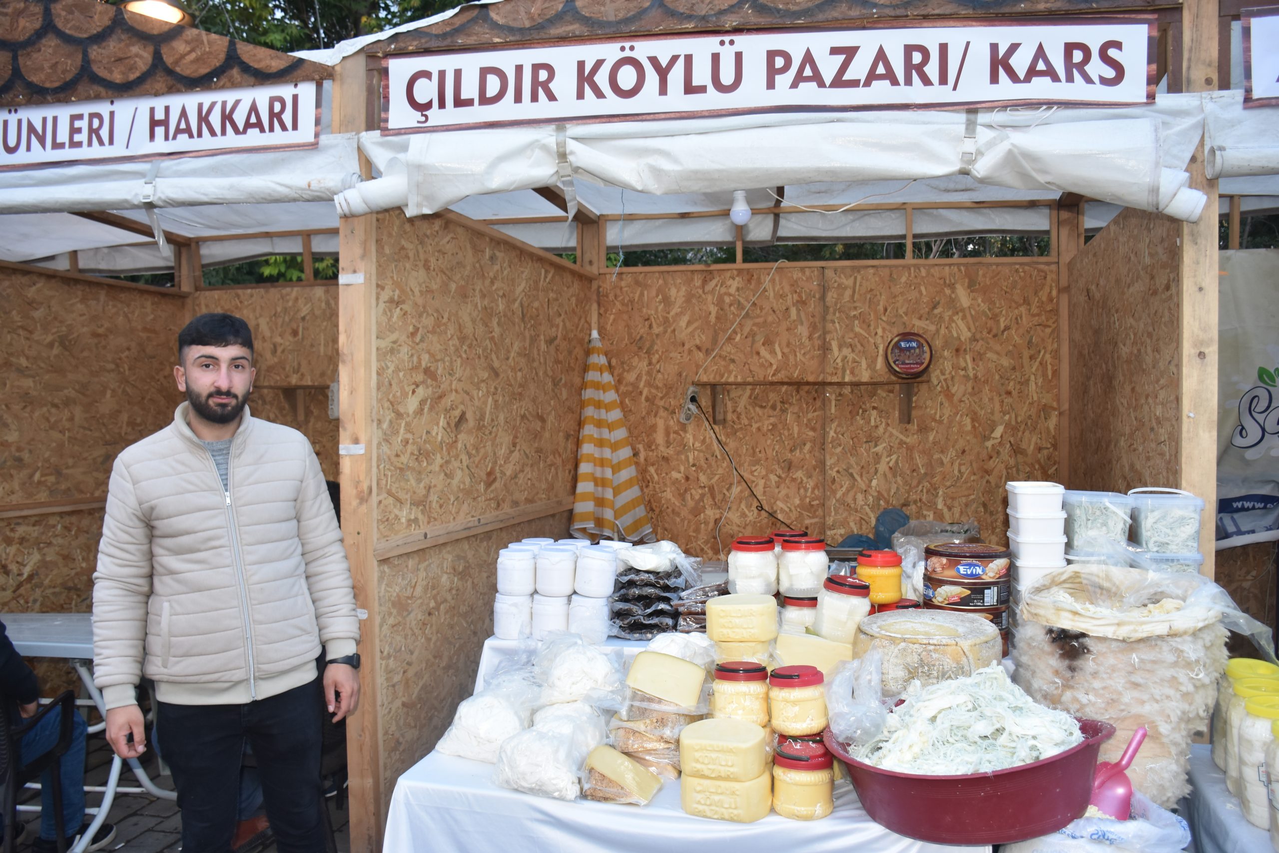 Türkiye’nin yöresel peynirleri Kars’taki festivalde tanıtıldı