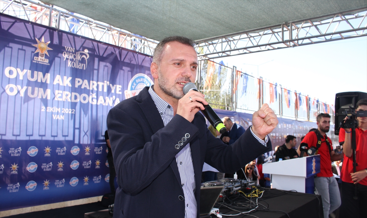 Van’da “İlk Oyum Erdoğan’a, İlk Oyum AK Parti’ye Gençlik Buluşması” düzenlendi