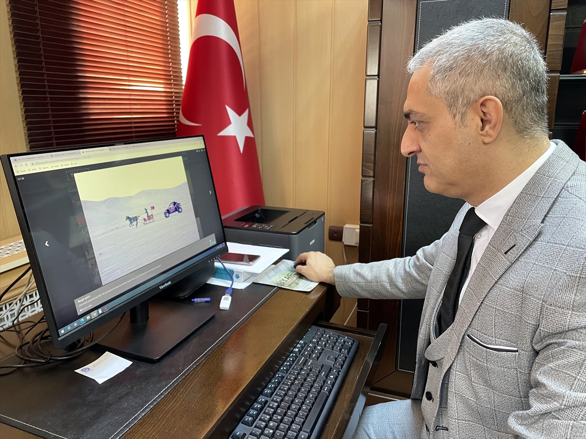 Ardahan Cumhuriyet Başsavcısı Mehmet Karabulut AA’nın “Yılın Fotoğrafları” oylamasına katıldı