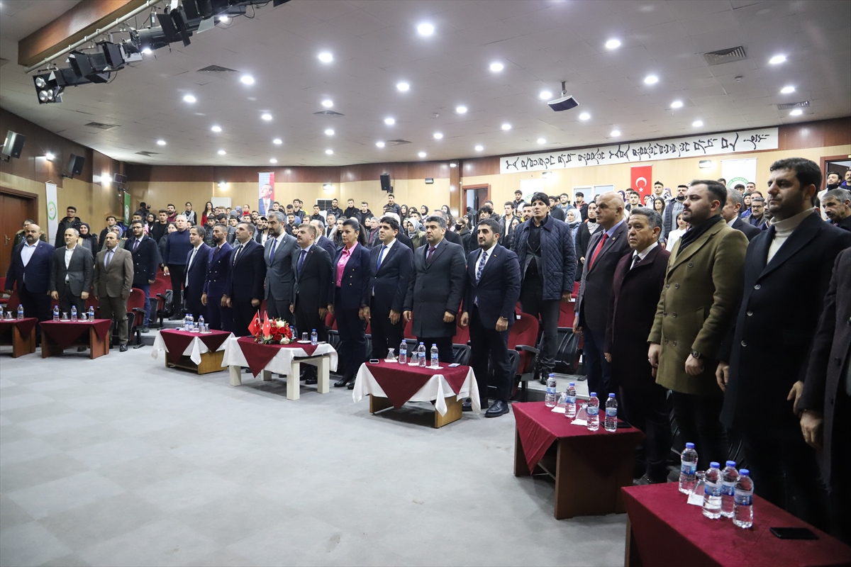Iğdır’da “Türkiye Yüzyılı Gençlik ve Üretim Stratejisi” konferansı düzenlendi