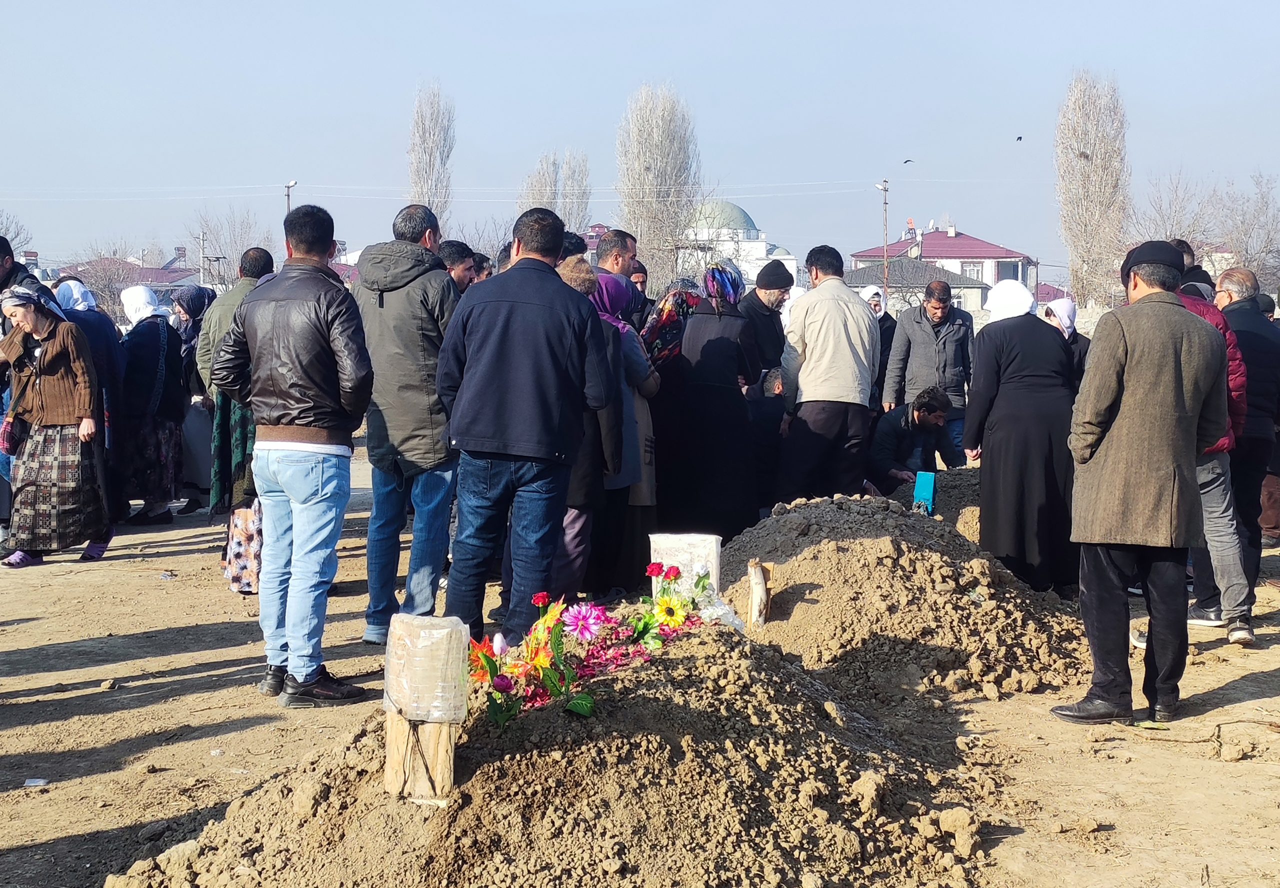İzmir’deki vinç kazasında ölen Fesih Çiftçi’nin cenazesi Iğdır’da defnedildi