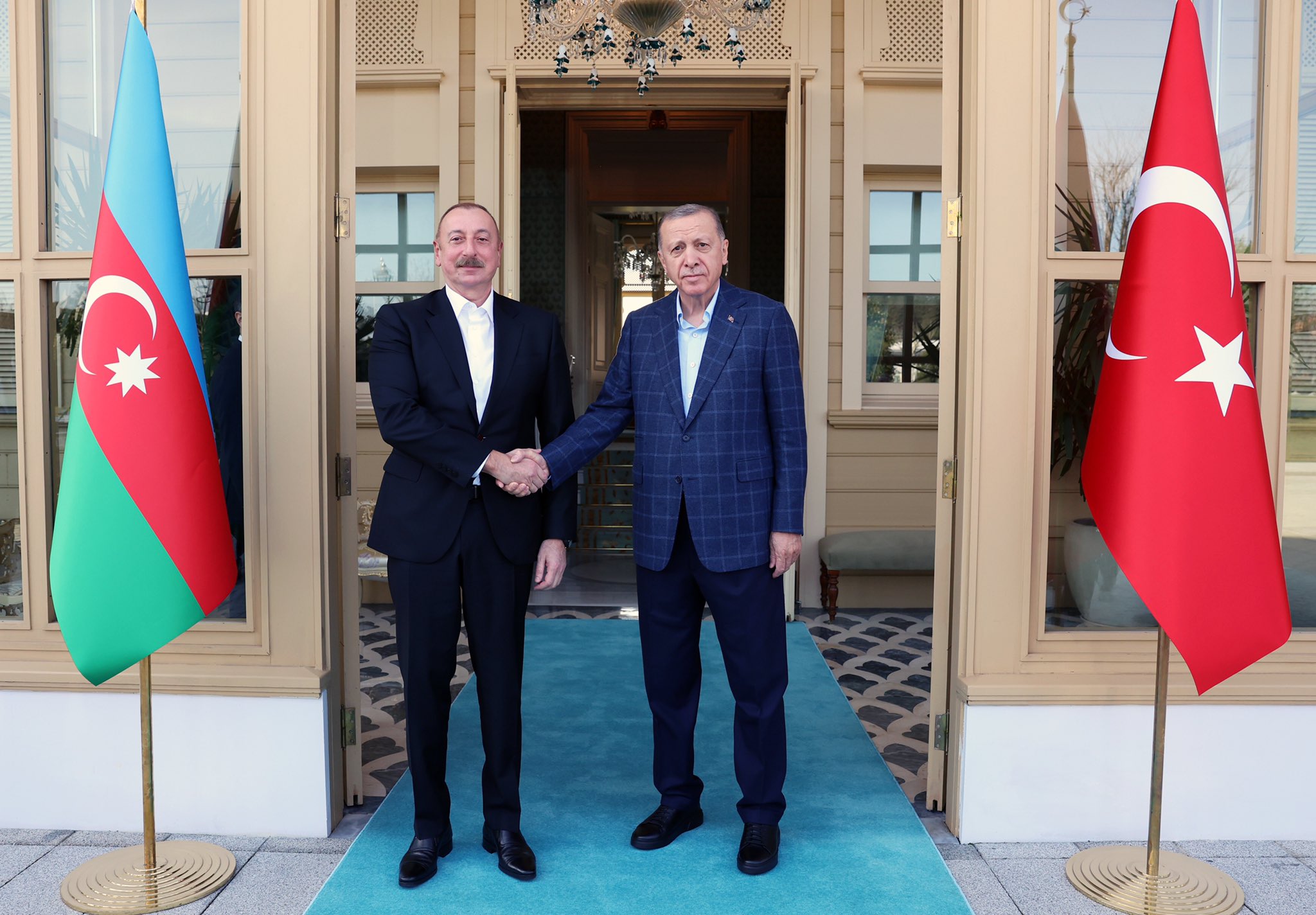 Cumhurbaşkanı Erdoğan ile Azerbaycan Cumhurbaşkanı Aliyev Vahdettin Köşkü’nde görüştü