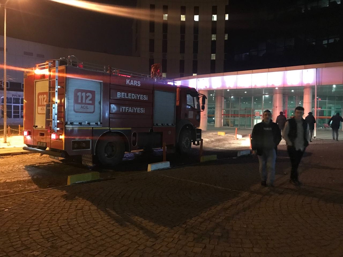 Kars’ta hastanede çıkan küçük çaplı yangın söndürüldü