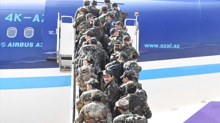 Azerbaycan arama kurtarma ekipleri ülkelerine uğurlanıyor