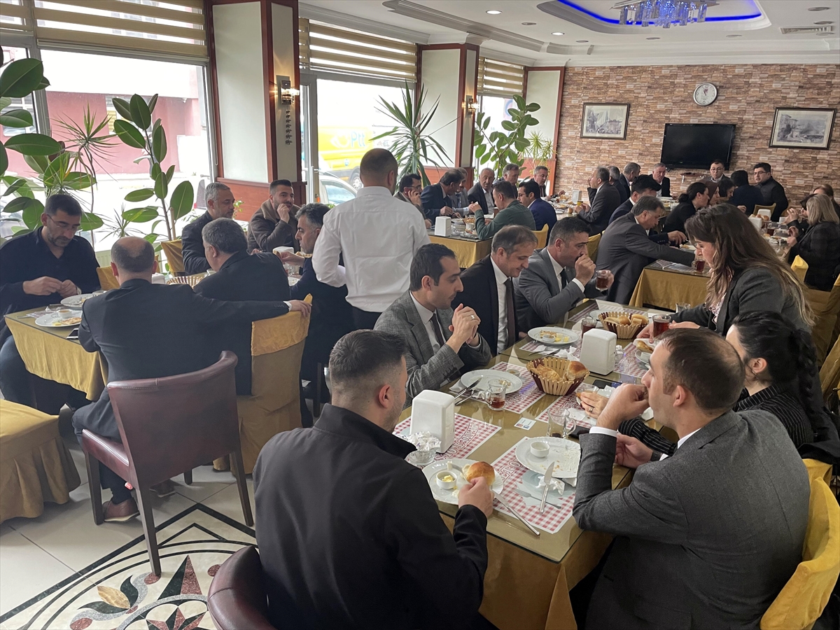 Ardahan’da “Türk Mutfağı Haftası” etkinliklerinde yöresel kahvaltı çeşitleri tanıtıldı