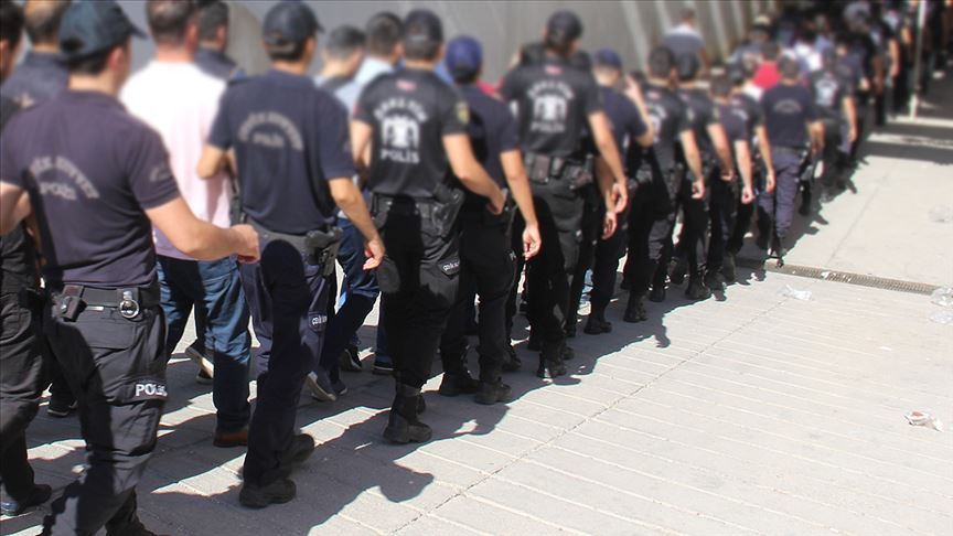 Hakkari’de aralarında kamu görevlilerinin de bulunduğu 31 şüpheli gözaltına alındı