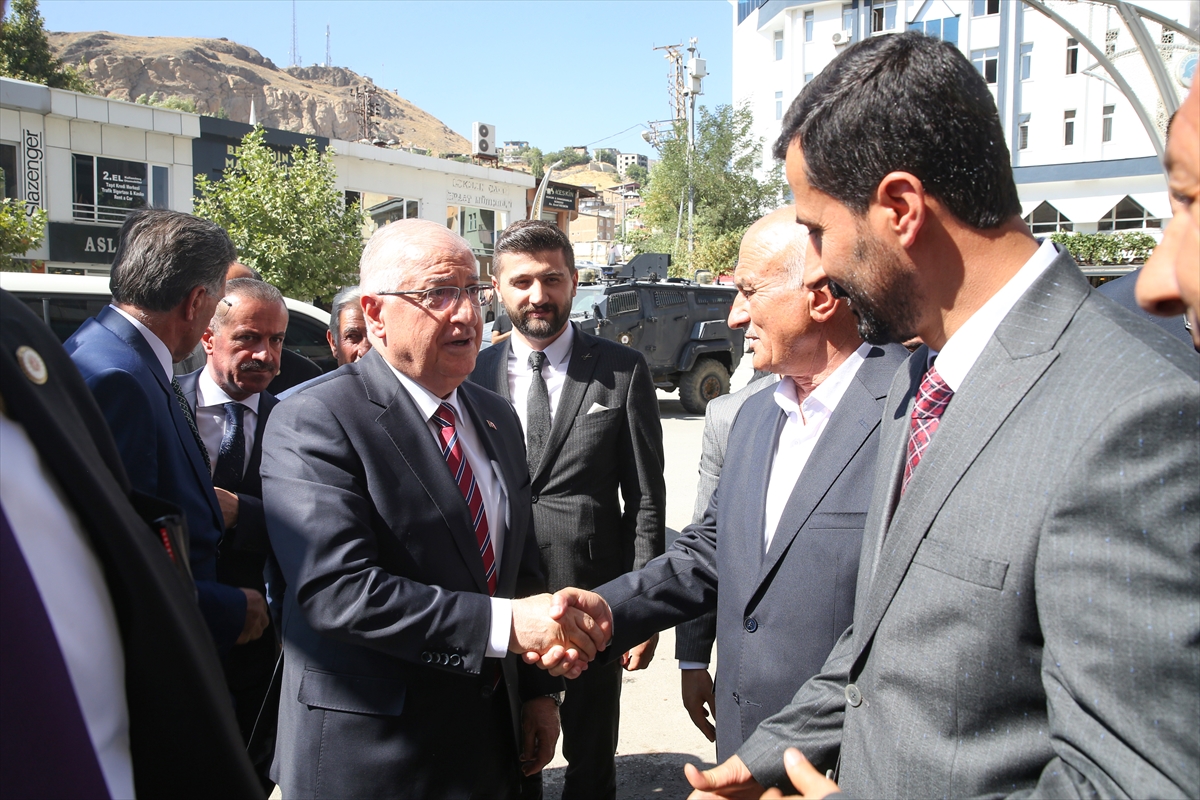 Milli Savunma Bakanı Güler, Hakkari’de ziyaretlerde bulundu: