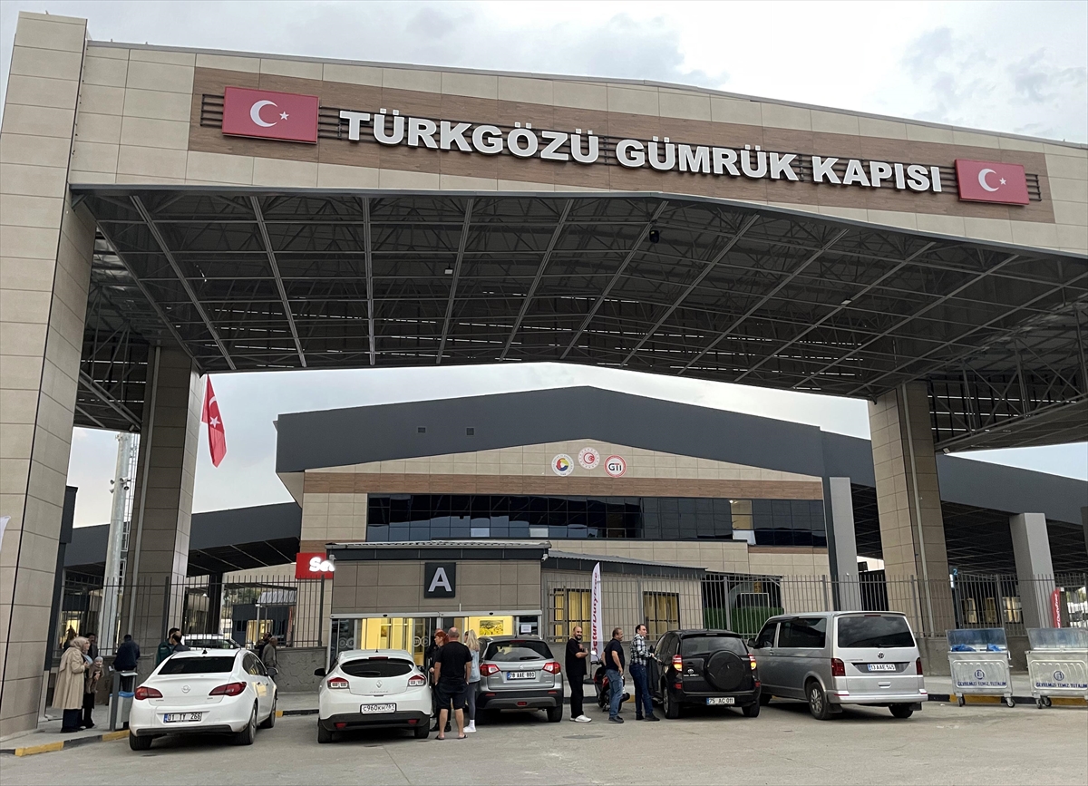 Modernize edilen Türkgözü Gümrük Kapısı’nda araç çıkışı yüzde 65 arttı