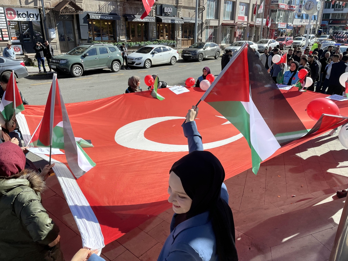 Doğu Anadolu’da AK Partili gençler, İsrail’in Gazze’ye saldırılarını protesto etti