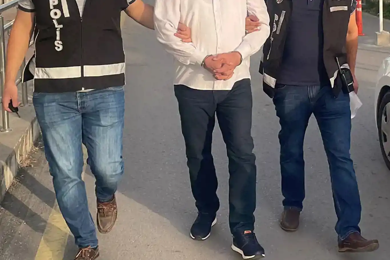 Van’da göçmen kaçakçılığı yaptığı iddia edilen şüpheli tutuklandı
