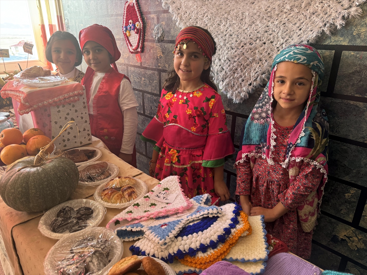 Ardahan’da öğrenciler okullarında yerli ürünleri tanıttı