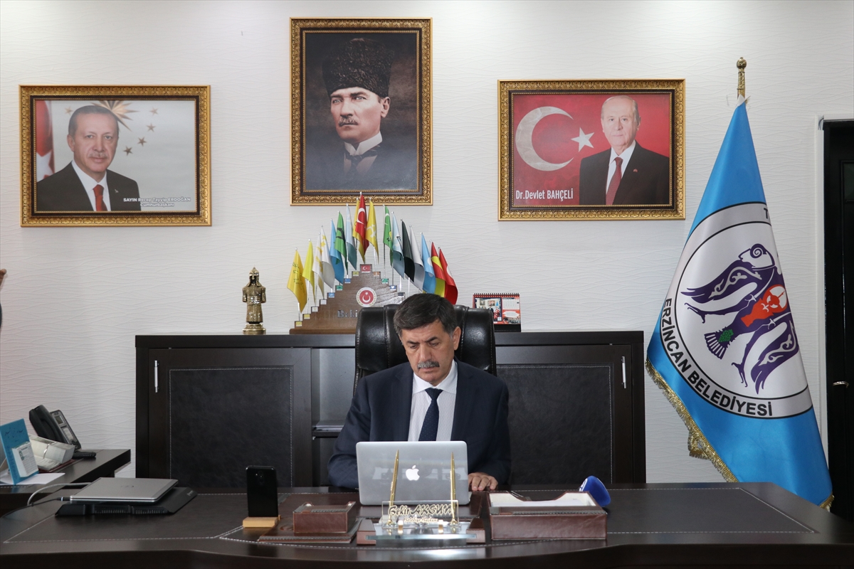 Erzincan Belediye Başkanı Aksun, AA'nın “Yılın Kareleri” oylamasına katıldı