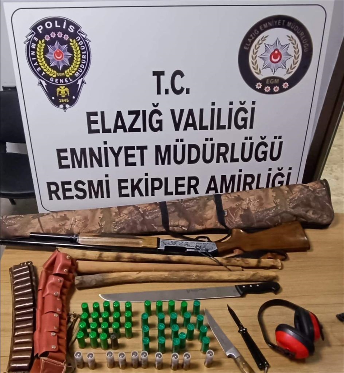 Elazığ'da asayiş uygulamalarında 12 kişi yakalandı