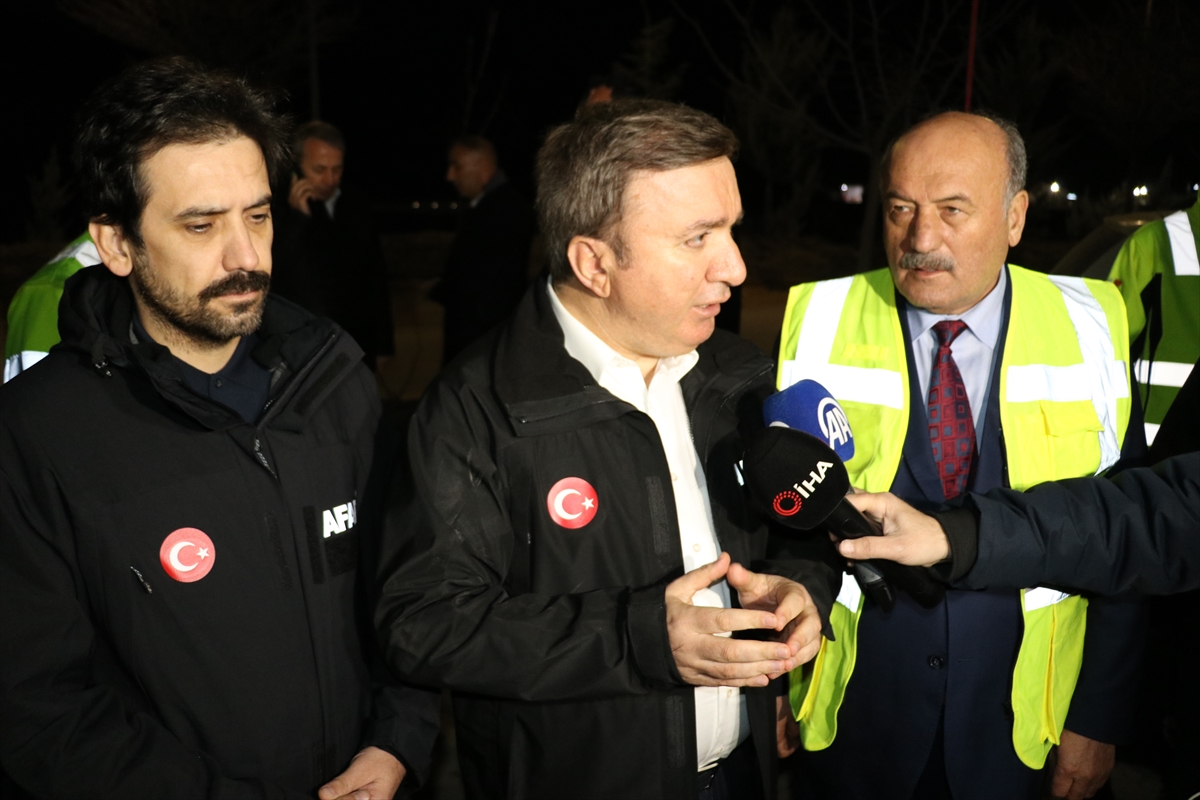 Erzincan Valisi Hamza Aydoğdu'dan maden ocağındaki toprak kaymasına ilişkin açıklama: