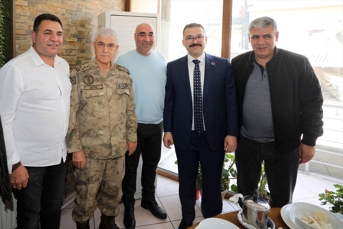 Jandarma Genel Komutanı Orgeneral Arif Çetin, Iğdır'da ziyaretlerde bulundu:
