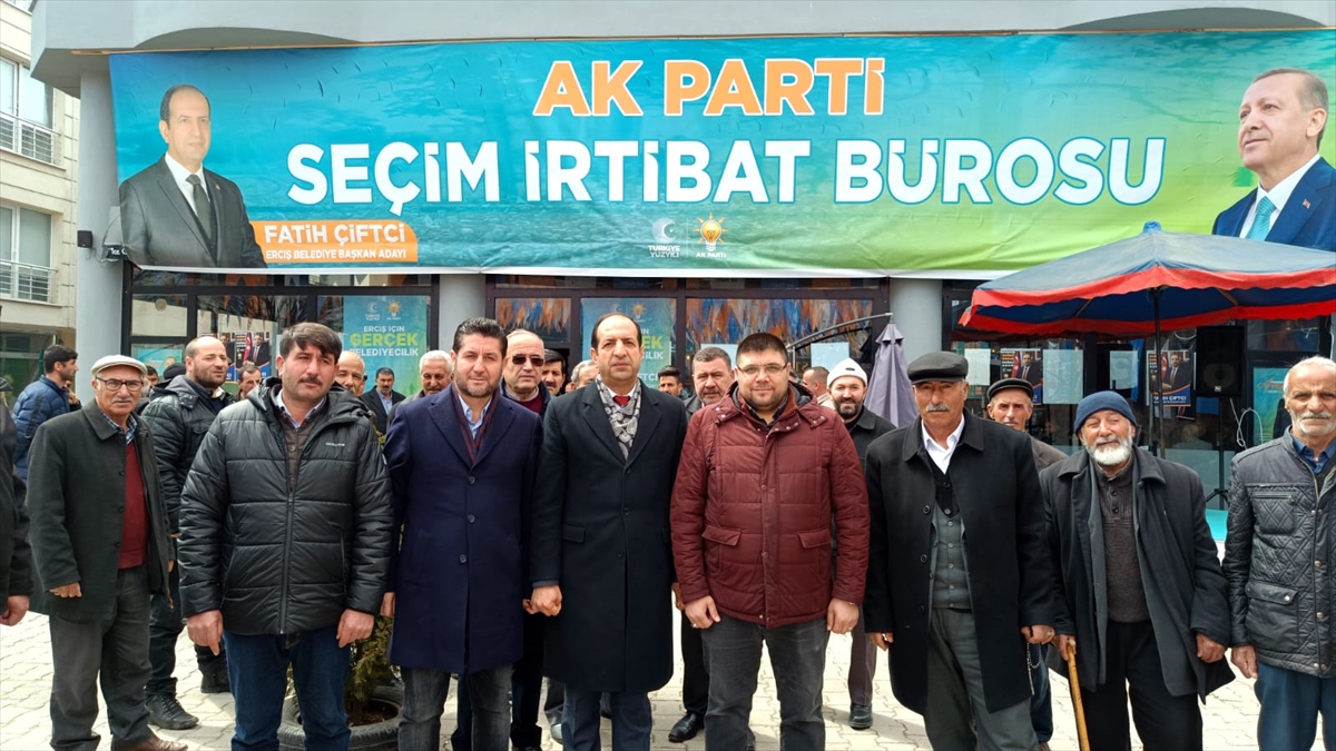 AK Parti Erciş Belediye Başkan adayı Çiftci, seçim çalışmalarını sürdürüyor