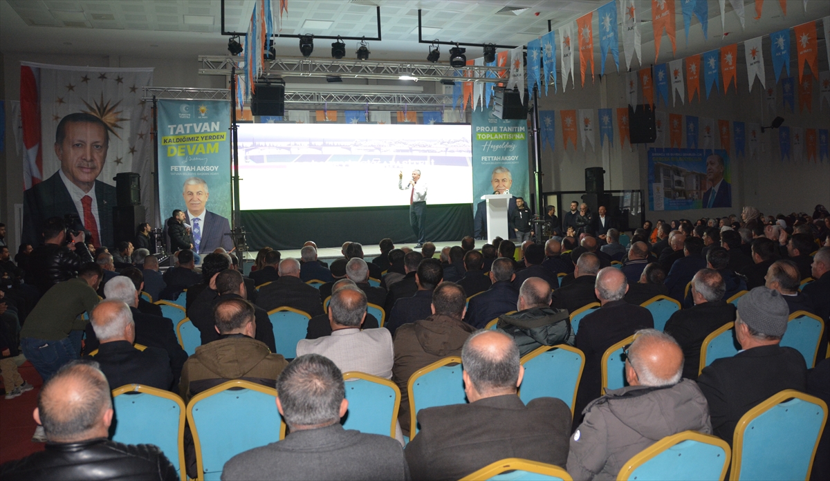 AK Parti Tatvan Belediye Başkan adayı Aksoy, projelerini tanıttı