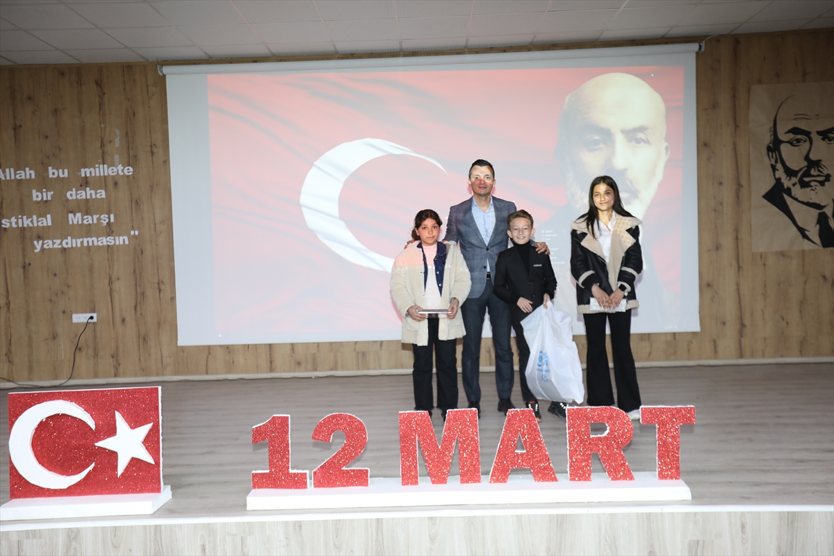 Başkale'de İstiklal Marşı'nın Kabulü ve Mehmet Akif Ersoy'u Anma Günü etkinliği yapıldı