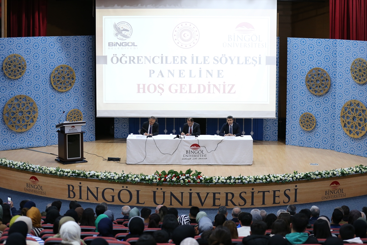 Bingöl'de “Öğrencilerle Söyleşi Paneli” düzenlendi