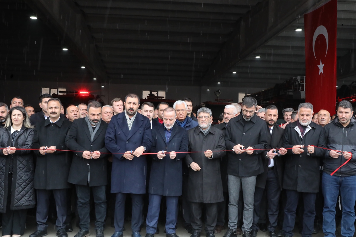 Bitlis'te yeni itfaiye hizmet binası açıldı
