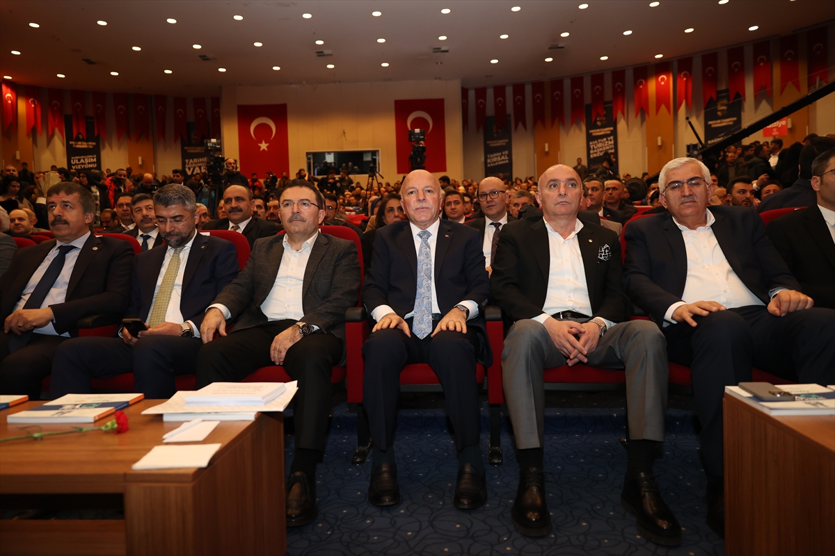 Cumhur İttifakı'nın Erzurum Büyükşehir Belediye Başkan adayı Sekmen, projelerini tanıttı: