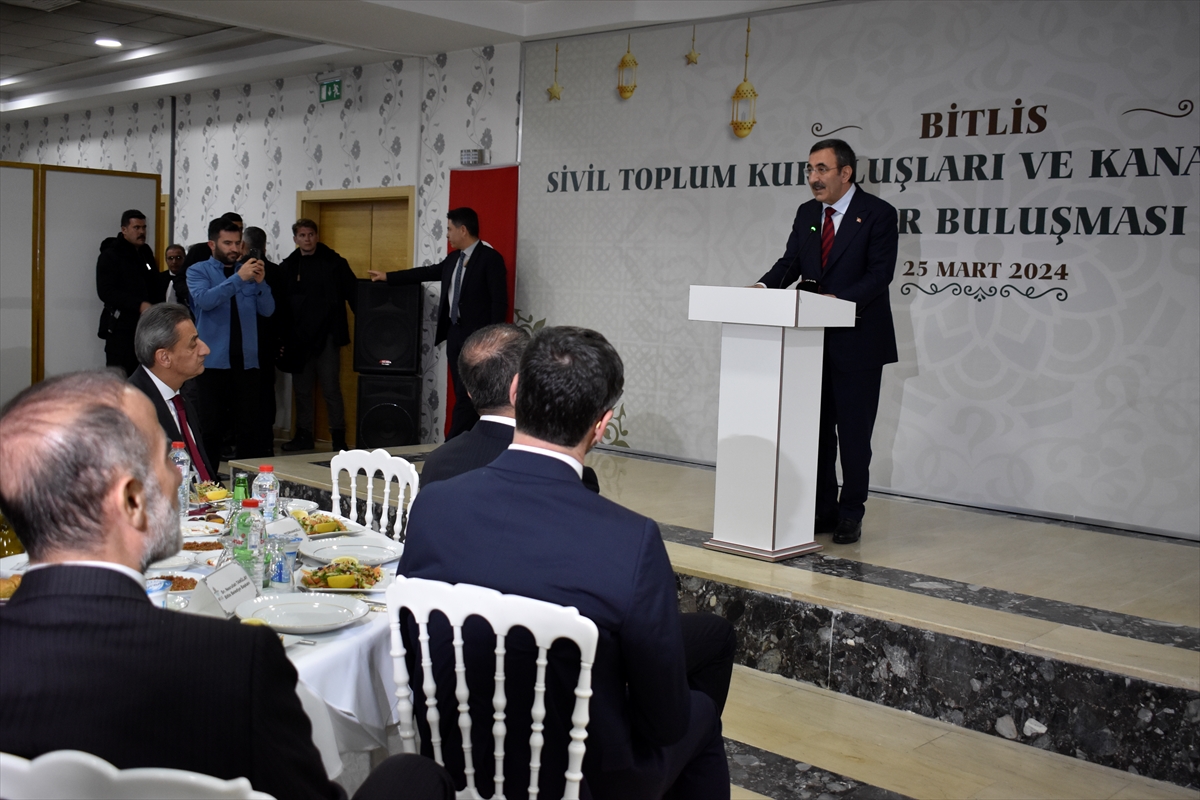 Cumhurbaşkanı Yardımcısı Yılmaz, Bitlis'te STK ve kanaat önderleriyle iftar buluşmasında konuştu: