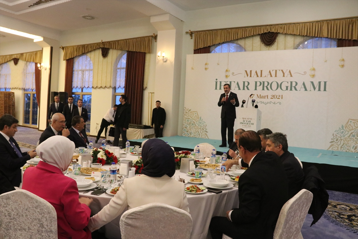 Cumhurbaşkanı Yardımcısı Yılmaz, Malatya'da iftar programında konuştu:
