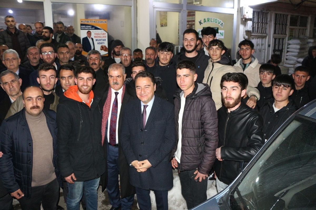 DEVA Partisi Genel Başkanı Babacan, seçim çalışmalarını Bingöl'de sürdürdü