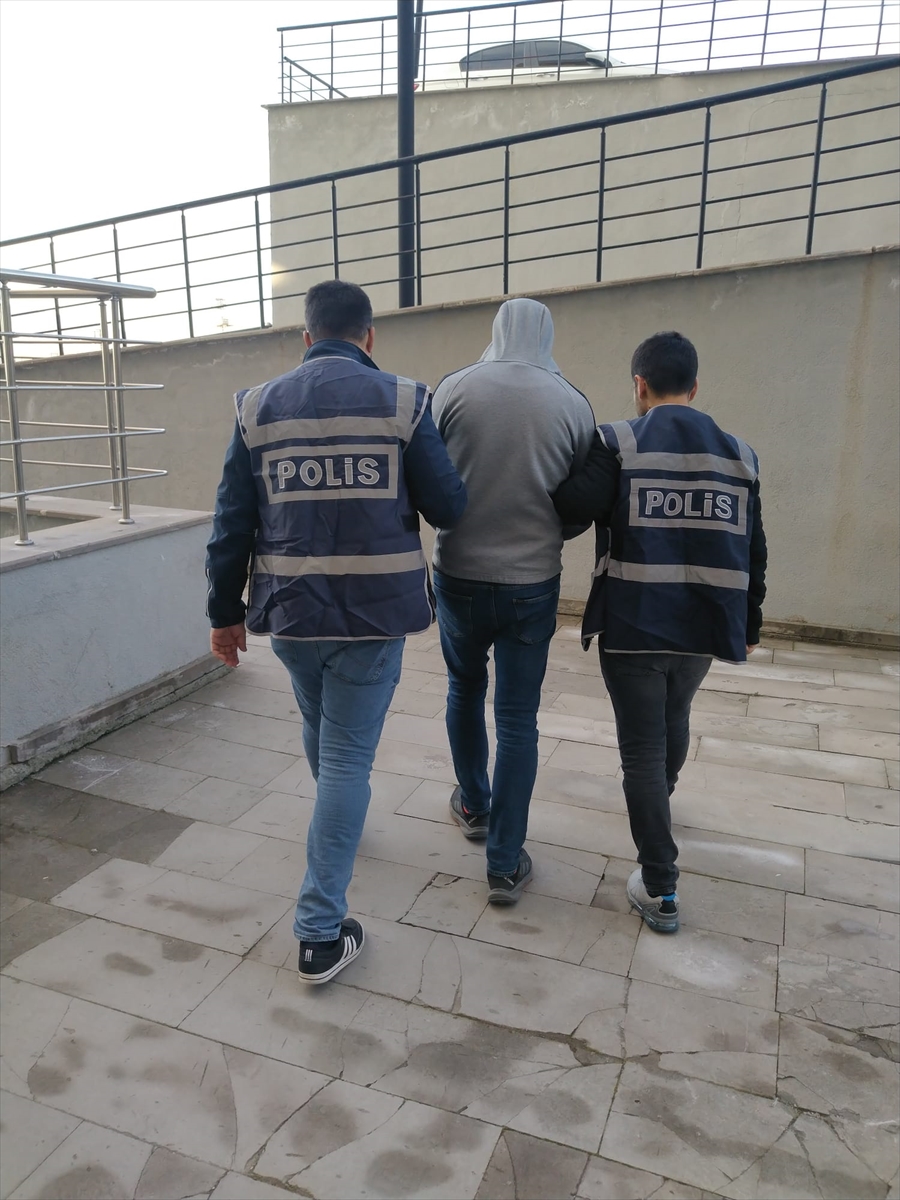 Elazığ'da asayiş operasyonunda 17'si firari hükümlü 18 kişi yakalandı