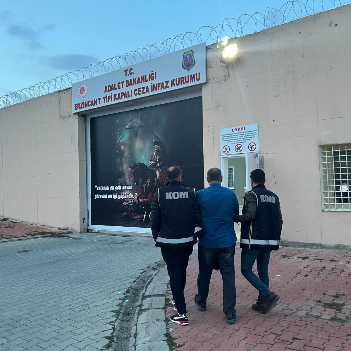 Erzincan'da operasyonla yakalanan FETÖ firarileri tutuklandı