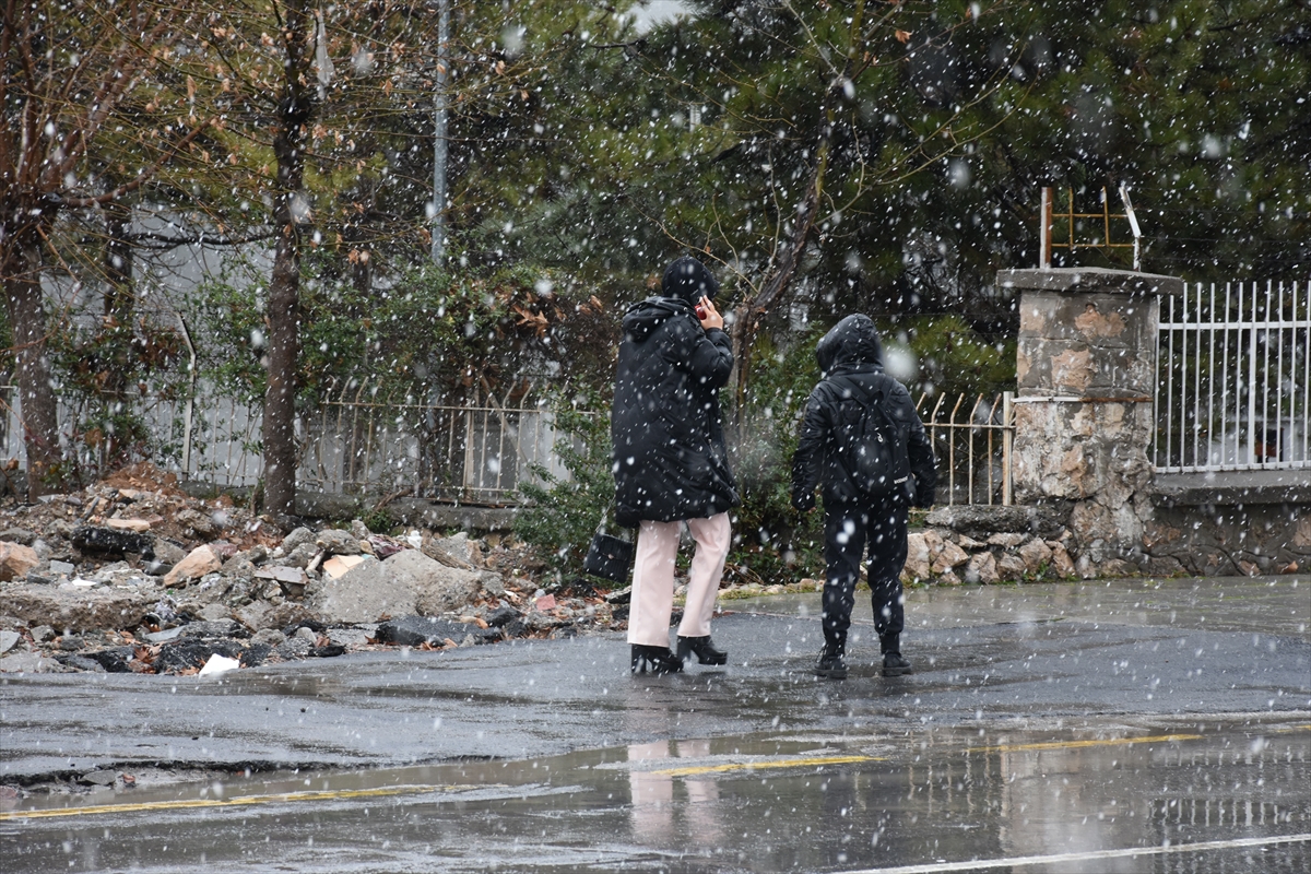 Malatya'da kar yağışı etkili oldu