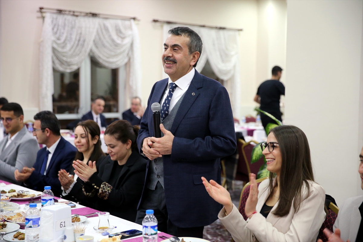 Milli Eğitim Bakanı Tekin, Ardahan’da konuştu