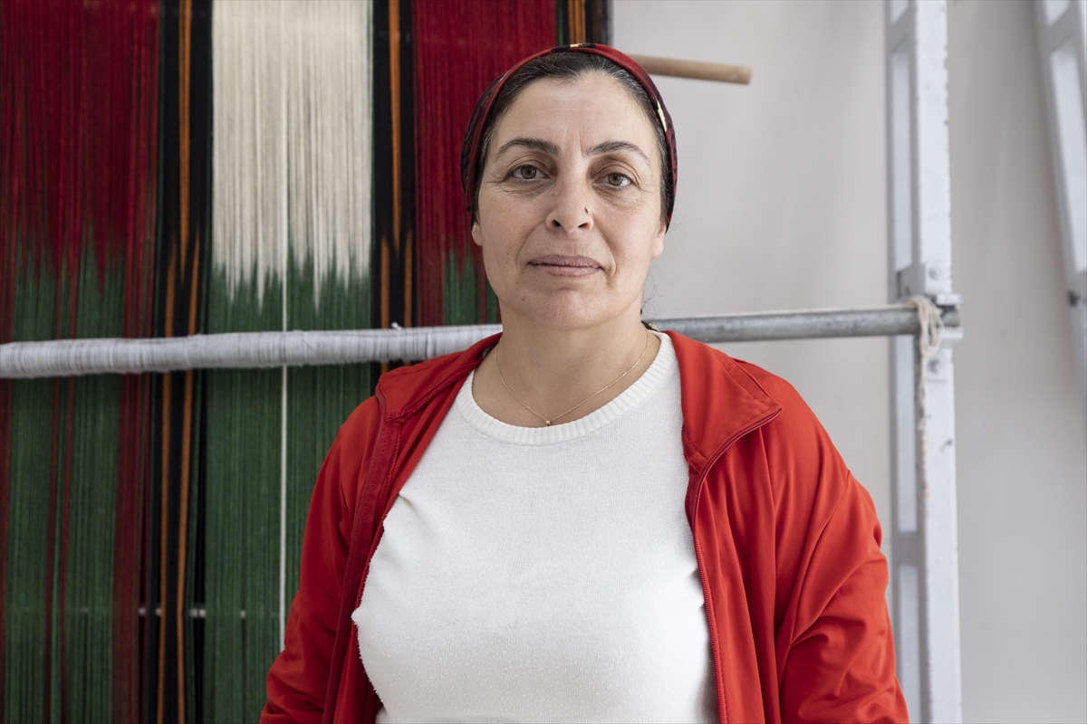 Tunceli'de kadınlar “cicim” dokumacılığını yaşatmaya çalışıyor