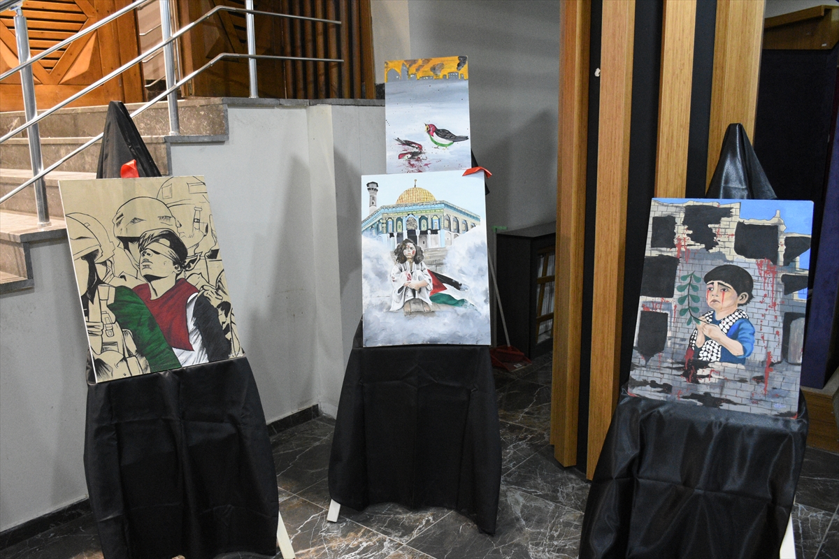 Erzurum'da İsrail'in Gazze'ye saldırısını konu alan “Fırçam'ın Sesi” sergisi